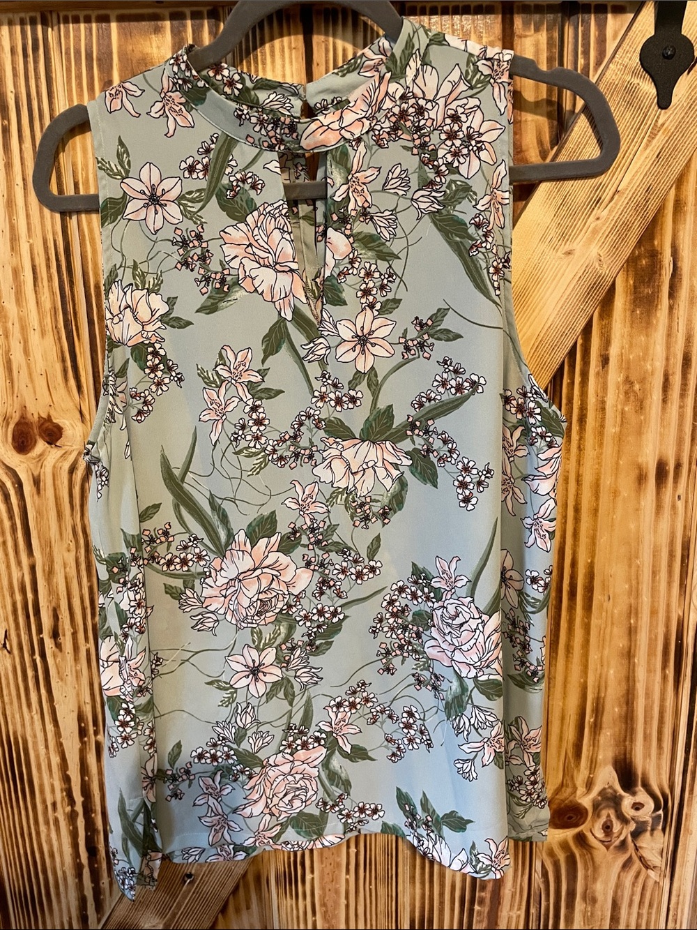 LOFT Sage Green Floral Sleeveless Keyhole Camisole